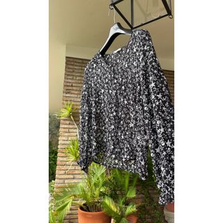 Blusa Scalpers Estampada Calaveras y Estrellas