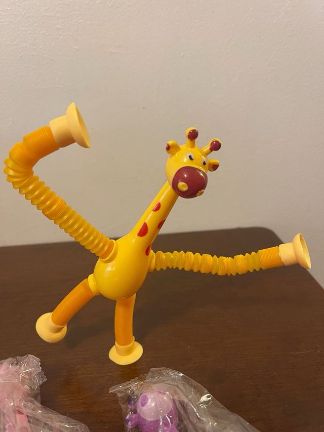 Conjunto 3 Bonecos Girafa Extensíveis