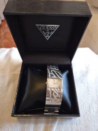 Reloj Guess Original Plateado y Blanco