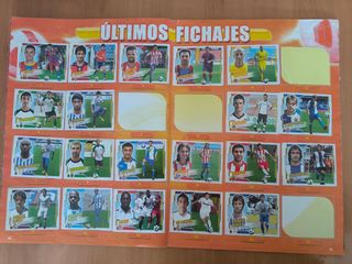 Álbum Liga Este 2010-2011 casi completo