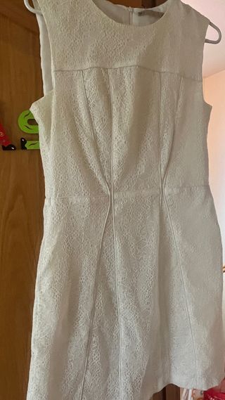 Vestido blanco de encaje para mujer