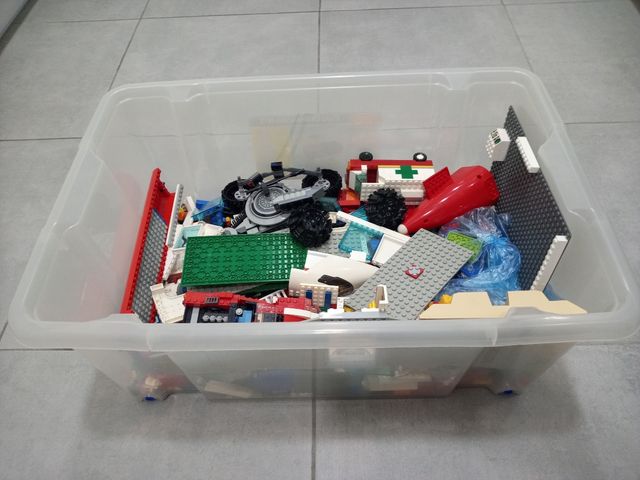 Hipermegalote LEGO piezas y sets de construcción.