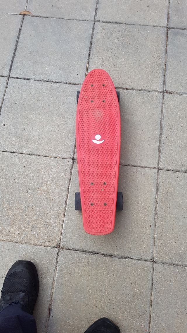 Skate rojo para niño