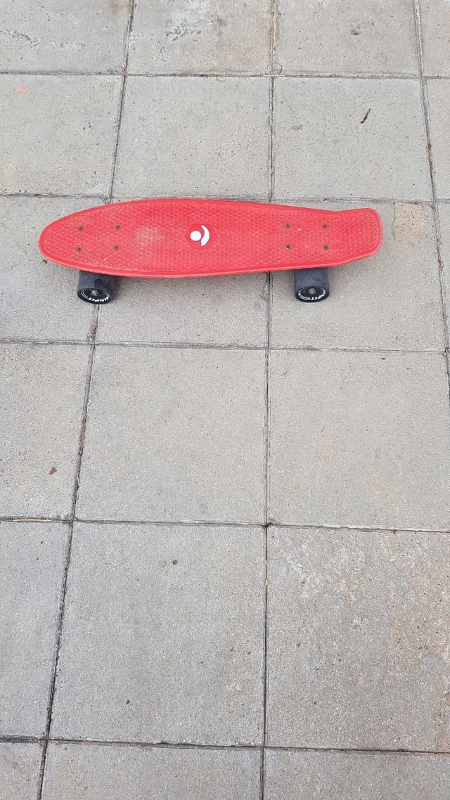 Skate rojo para niño