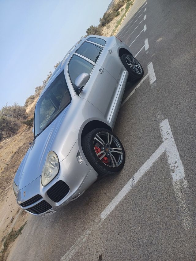 Porsche Cayenne 2005