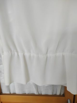 Blusa Poete blanca volantes