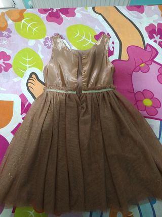 Vestido fiesta niña 7-8 años dorado