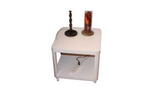 Mesa auxiliar con ruedas