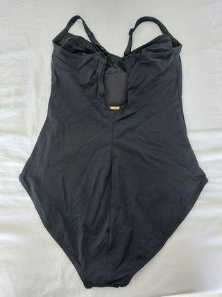 Bañador negro cruzado