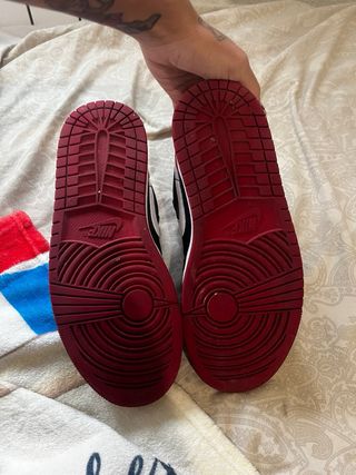 Air Jordan 1 Low Negro Rojo