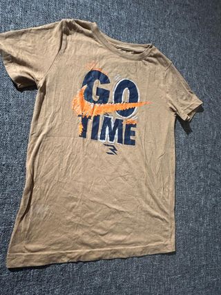 Brown coffee Nike animated t-shirt. Ages 10-12.