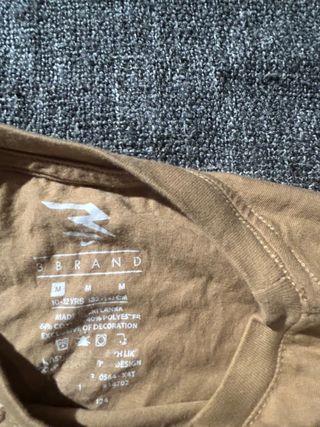 Brown coffee Nike animated t-shirt. Ages 10-12.