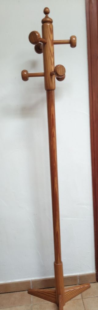 Perchero de madera