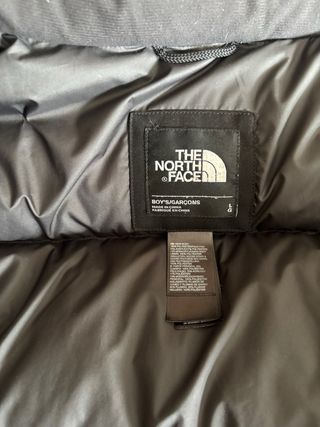 Abrigo The North Face Negro con Capucha