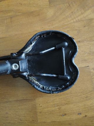 Tija sillín bici 27,2mmx350mm con sillín negro