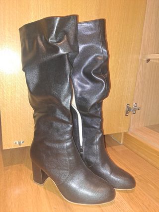 Botas altas negras