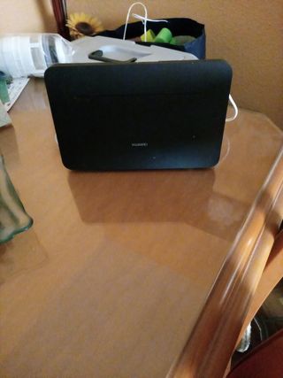 Router Huawei Negro