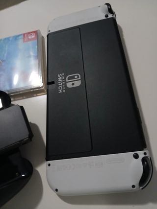 Nintendo Switch OLED Blanca y Negra