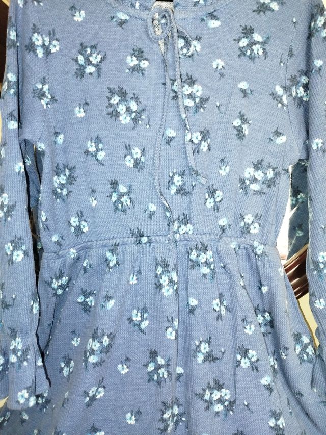 Vestido azul floral invierno