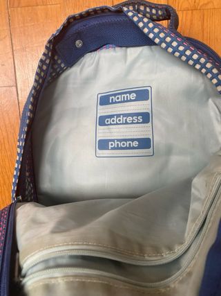 Mochila Kipling niña azul con estampado