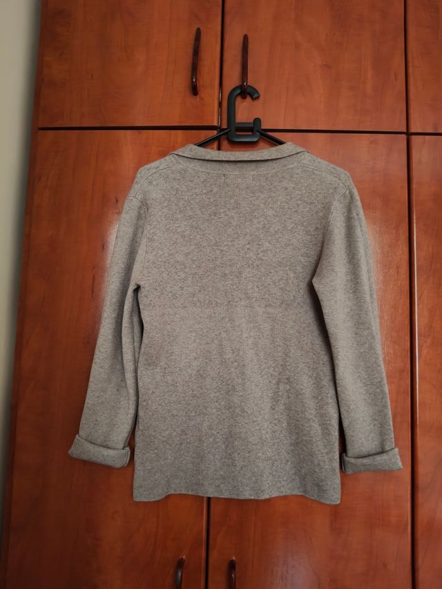 Confortable chaqueta de la marca Algo Bonito. Ta L