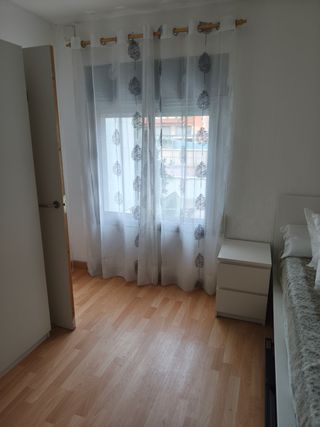 Habitación para chicas estudiantes o azafata