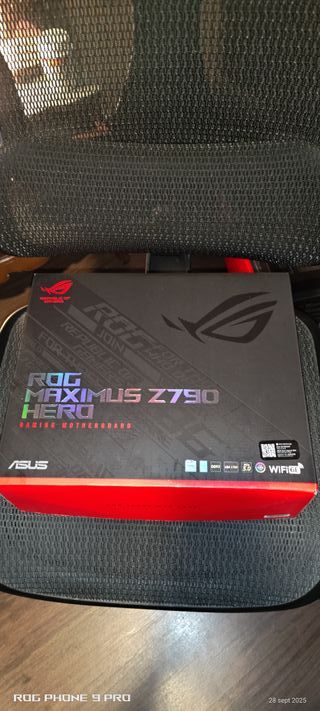 Placa Base ASUS ROG Maximus Z790 Hero Intel CoreI9