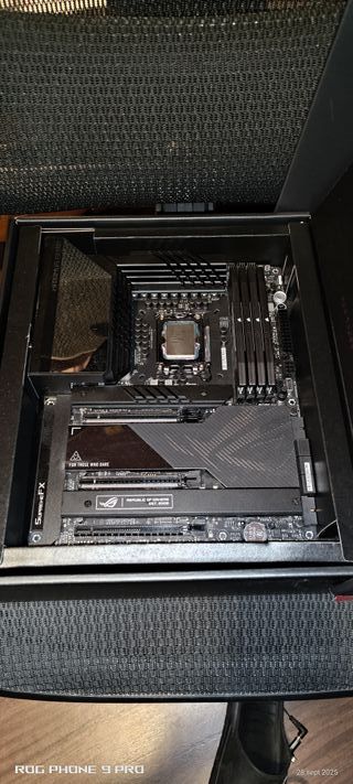 Placa Base ASUS ROG Maximus Z790 Hero Intel CoreI9