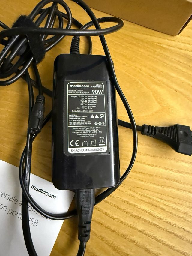 Alimentatore Universale Mediacom 90W USB Notebook