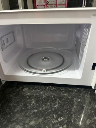 Microondas blanco
