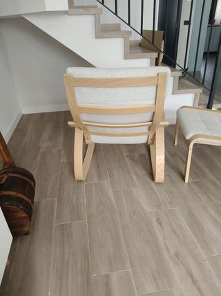 Mecedora Ikea con reposapiés