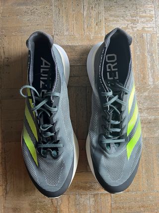 Adidas Adizero Boston 12 gris/verde. 