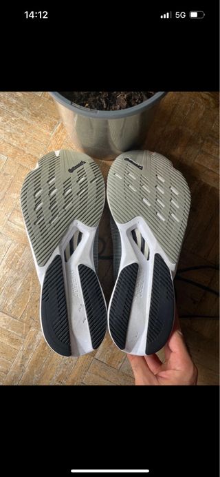 Adidas Adizero Boston 12 gris/verde. 