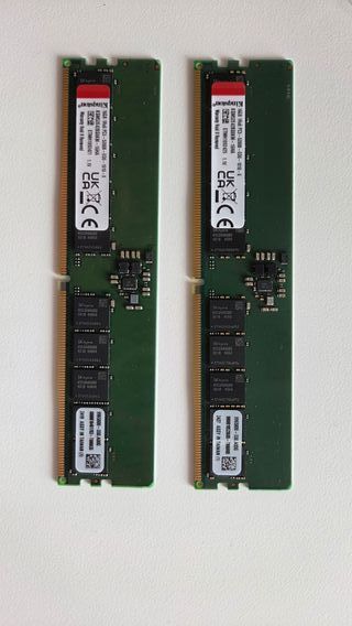 2x Kingston RAM 16GB DDR5 5200MHz ECC