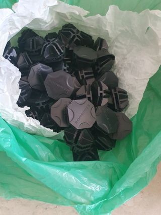 Connettori modulari per scaffali