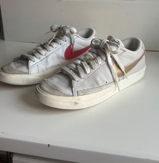 Nike Blazer Low 77 Premium S50 Blanco Dorado