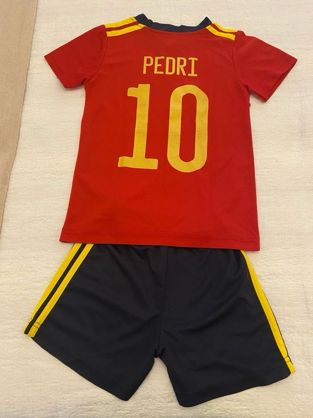 Equipación España niño T8. Pedri