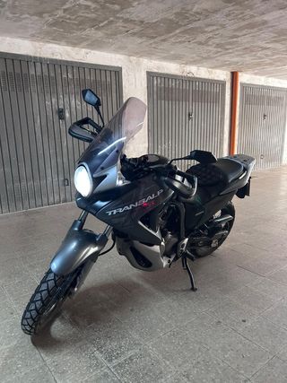 Honda Transalp 700