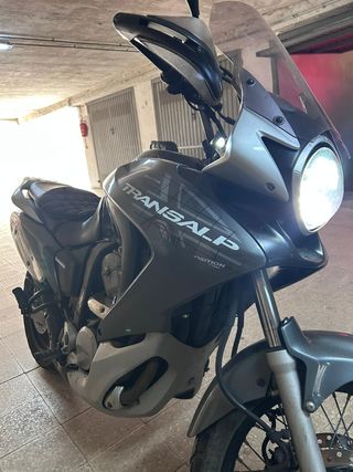 Honda Transalp 700