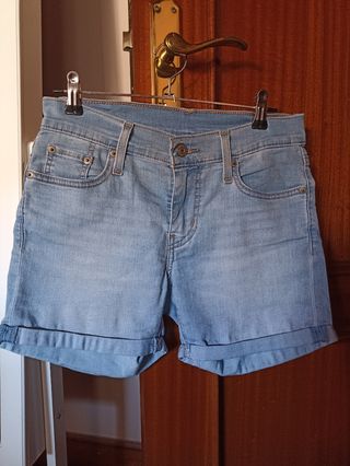 Pantalón corto vaquero azul