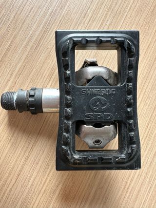 Pedales Shimano PD-M520 Automáticos.Y adaptadores 