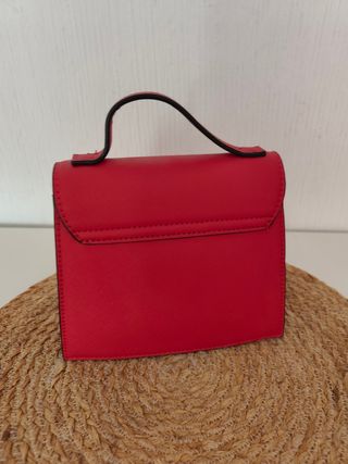 Bolso pequeño tipo sobre 