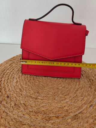 Bolso pequeño tipo sobre 