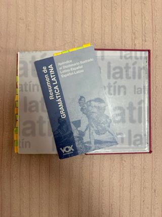 Diccionario latín (VOX)