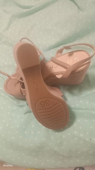 Sandalias Unisa Beige