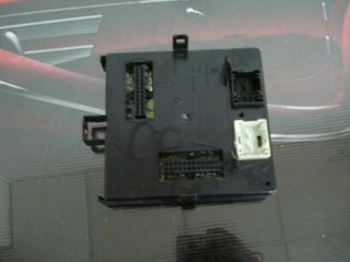 Caja de fusibles / Sicherungskasten Renault Laguna 8200179408 31558372 G20-02