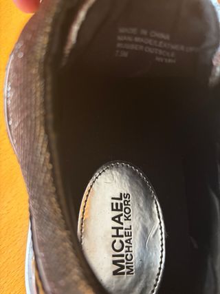 Zapatillas Michael Kors Negras y Plateadas
