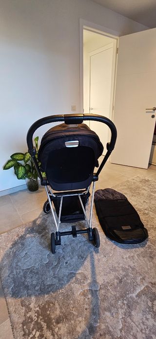 Carrito de bebe Cybex MIOS con capazo y saco.