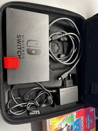 Nintendo Switch + Funda + Juegos