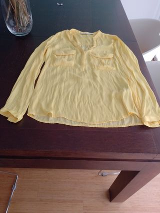 Camisa amarilla manga larga con bolsillos Talla S